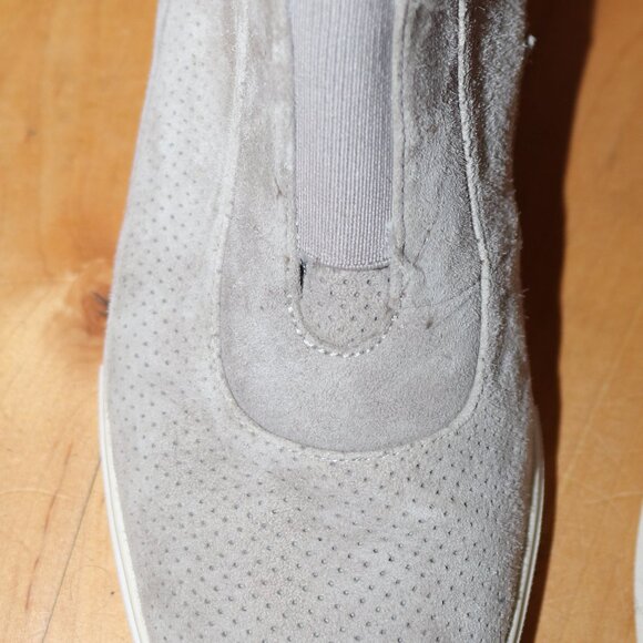 Linea Paolo Felicia Grey Perforated Suede Wedge Side Zip Bootie Sneakers Sz 7.5 - Picture 5 of 12
